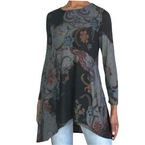 CHICO’S || 3/4 LENGTH SLEEVE BACK BUTTON DOWN PAISLEY SWEATER || SIZE: MEDIUM/8